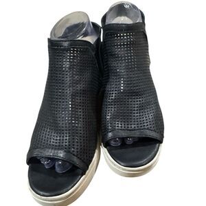 Women's Sofft Black Peep-Toe Shoes